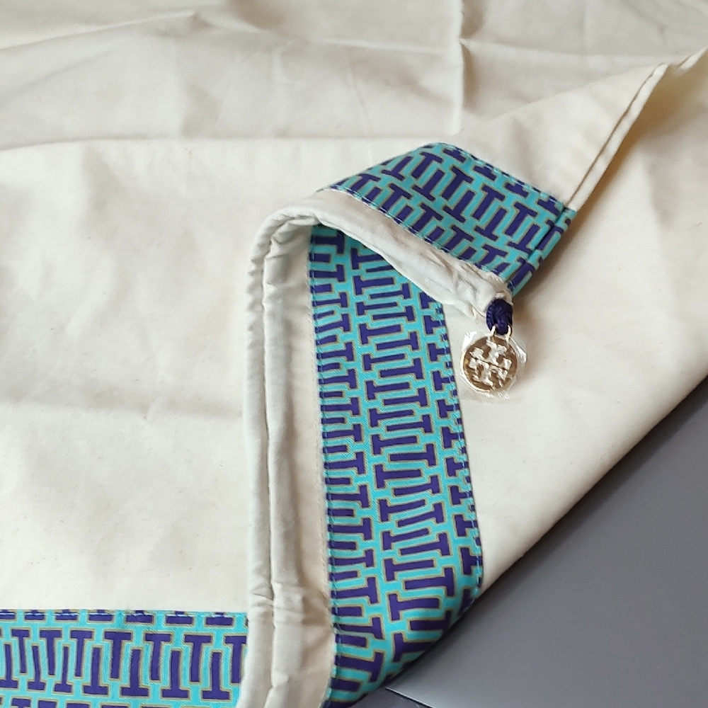 Tory Birch Cream and Blue Patterned Dust Bag
